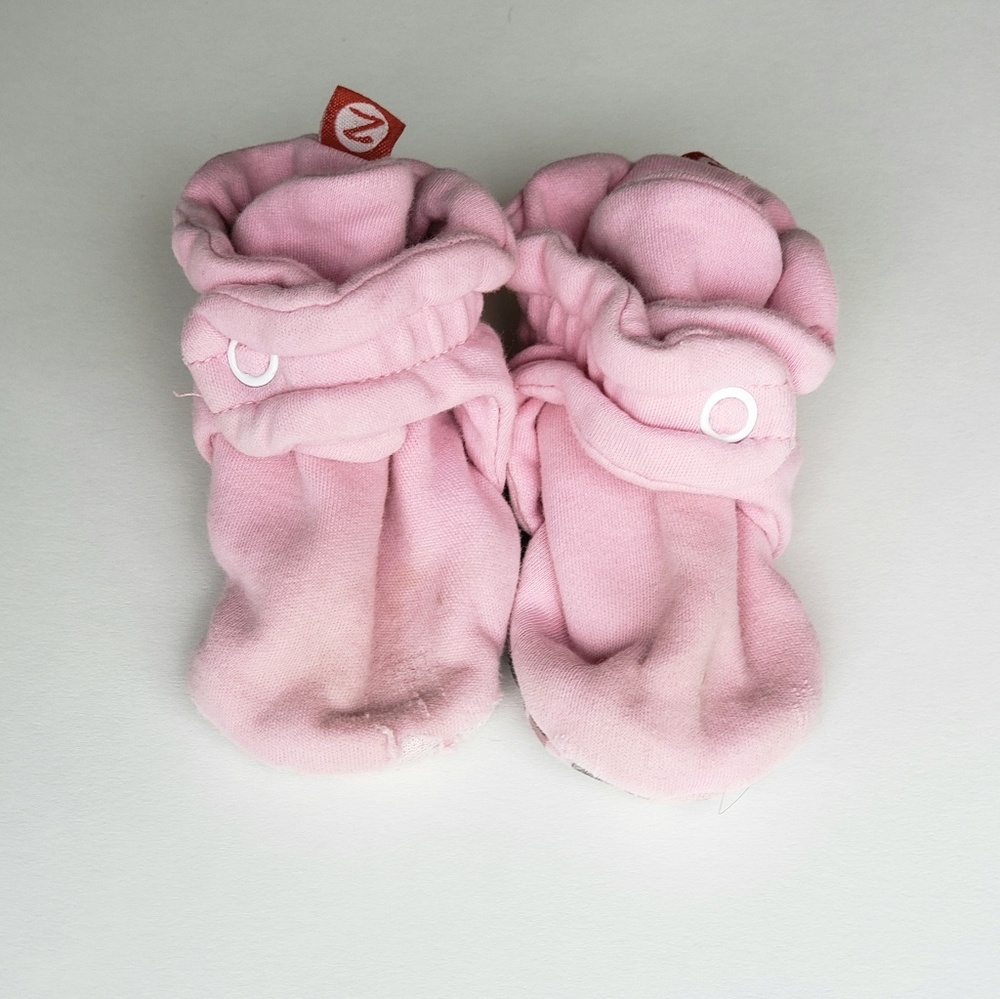 Zutano girls pink cotton baby booties, 12 month